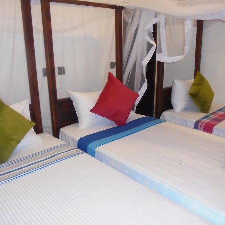 Surf Bay Resort อารูกัมเบย์ ภายนอก รูปภาพ