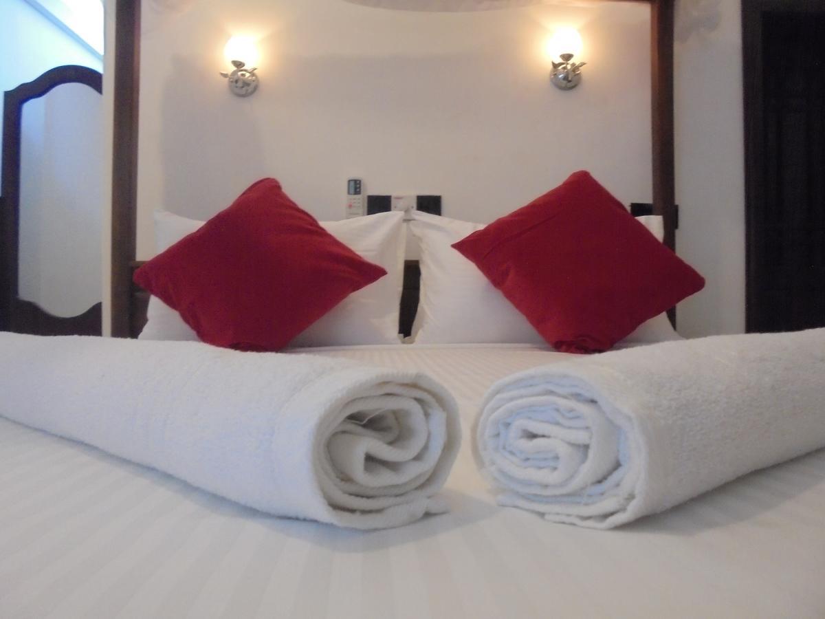 Surf Bay Resort อารูกัมเบย์ ภายนอก รูปภาพ