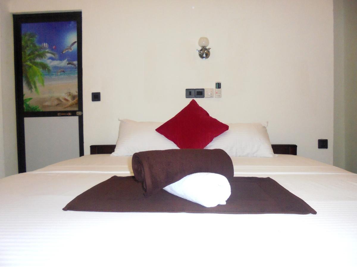 Surf Bay Resort อารูกัมเบย์ ภายนอก รูปภาพ